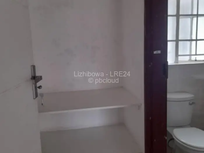 2 Bedroom Cottage/Garden Flat to Rent in Greystone Park