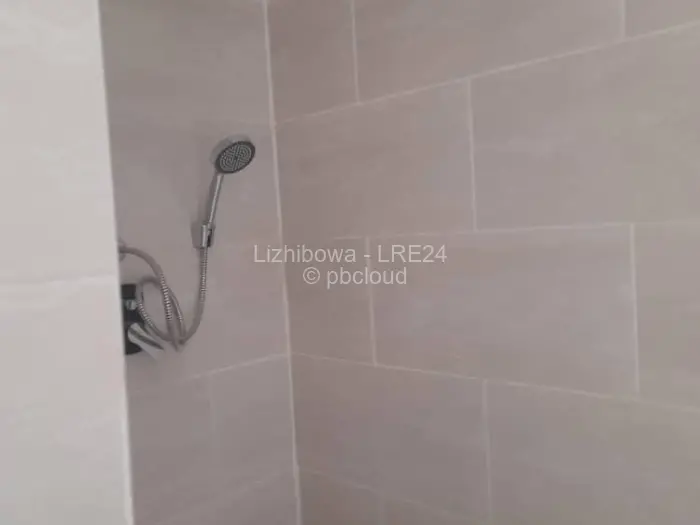 2 Bedroom Cottage/Garden Flat to Rent in Greystone Park