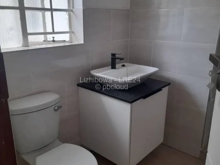 2 Bedroom Cottage/Garden Flat to Rent in Greystone Park