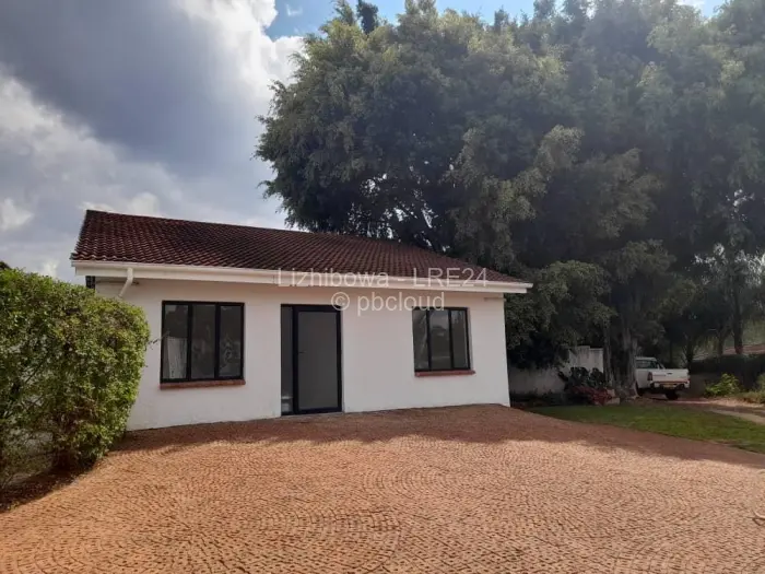 2 Bedroom Cottage/Garden Flat to Rent in Greystone Park