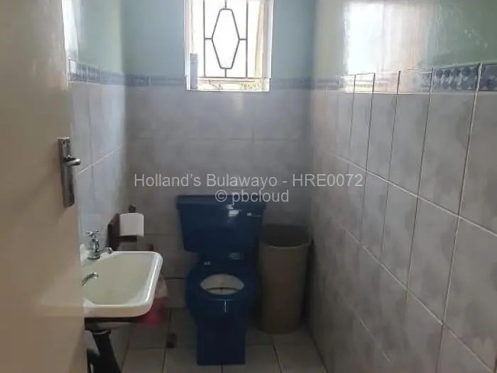 4 Bedroom House for Sale in Parklands, Bulawayo