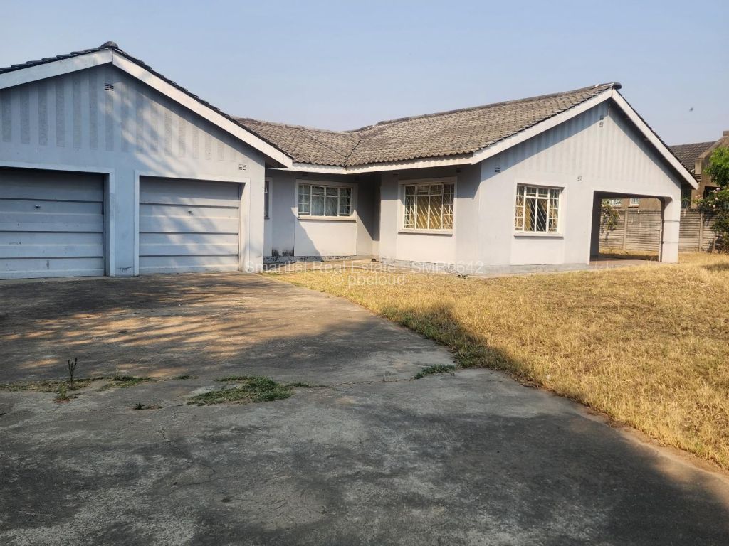 4 Bedroom House for Sale in Zimre Park, Harare