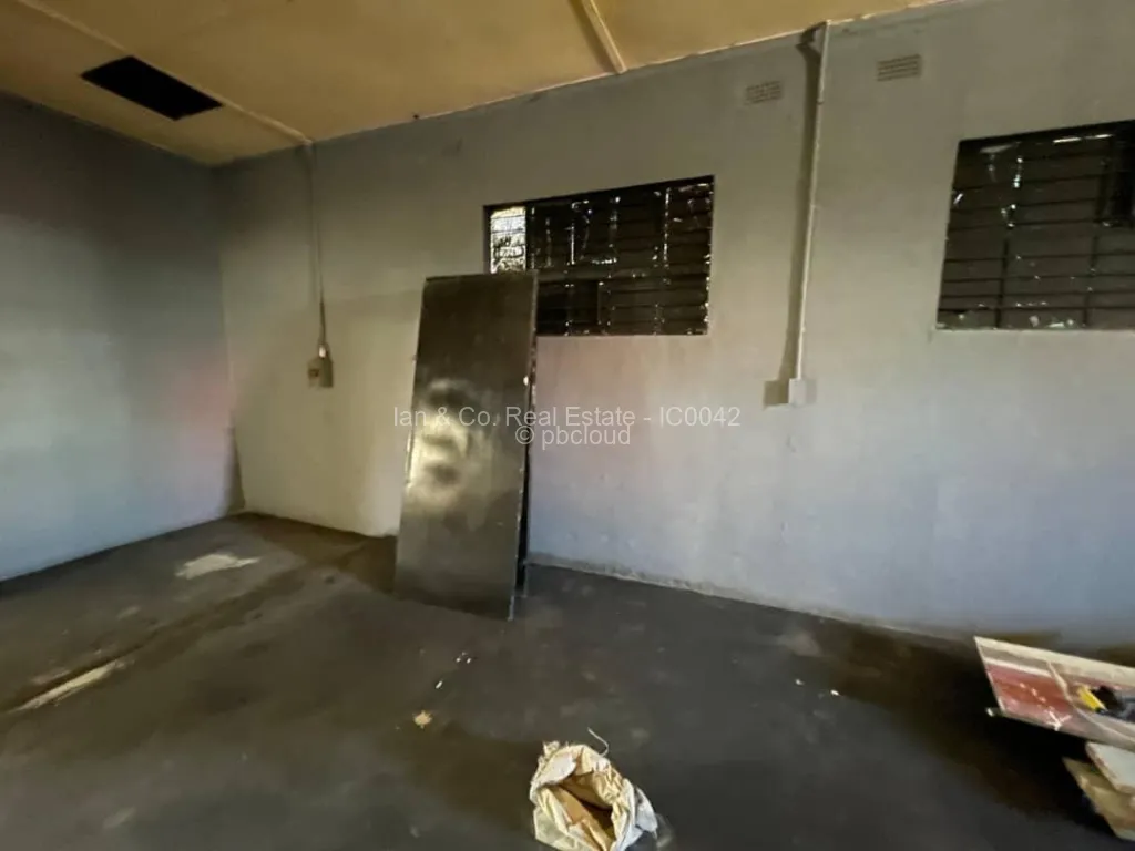 Commercial Property for Sale in Plumtree, Plumtree