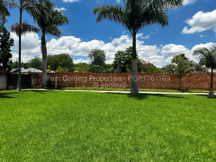 Townhouse/Complex/Cluster to Rent in The Grange