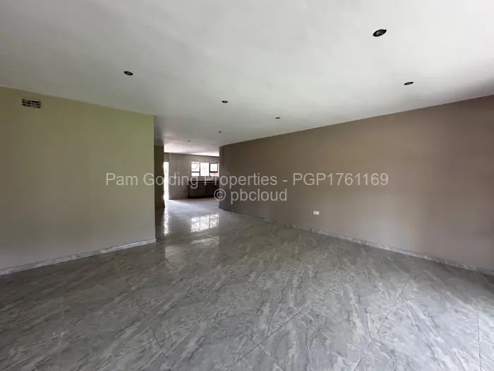 Townhouse/Complex/Cluster to Rent in The Grange
