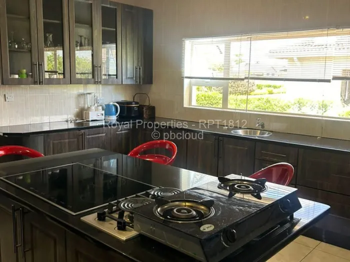 4 Bedroom House to Rent in Arlington