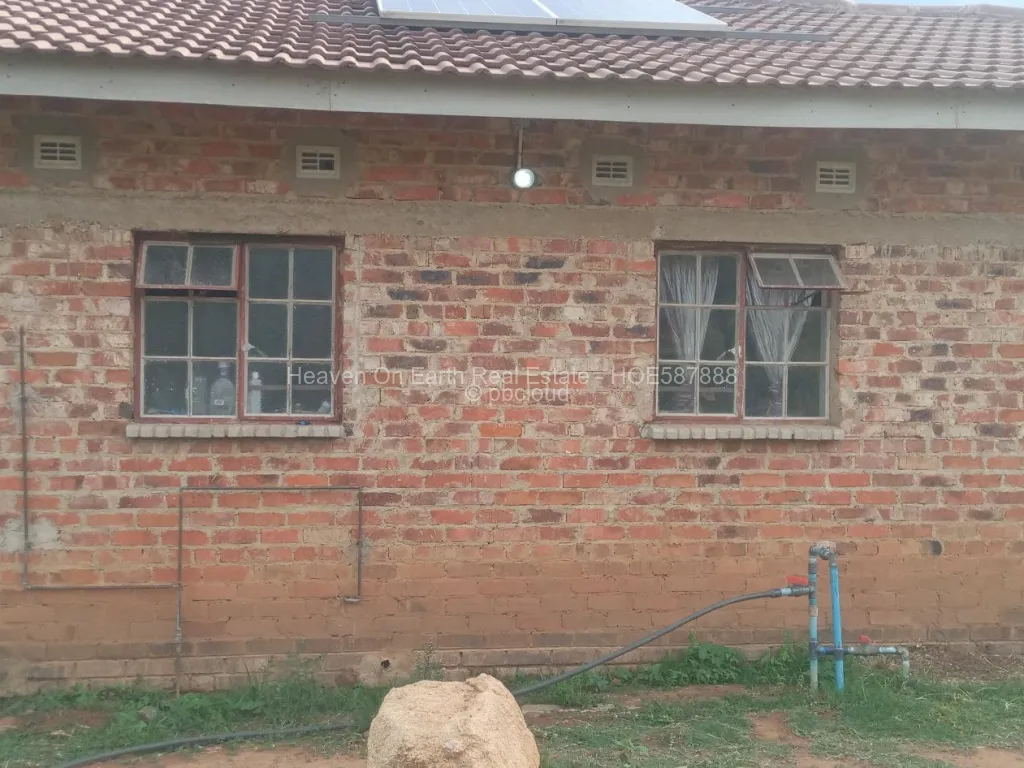 4 Bedroom House for Sale in Crowhill Views, Harare