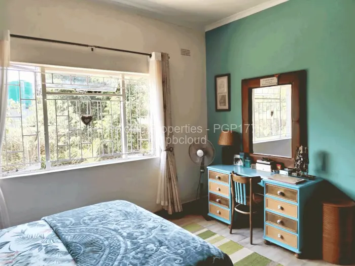 6 Bedroom House for Sale in Kadoma, Kadoma