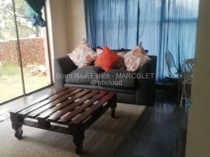 6 Bedroom House for Sale in Gletwin Park, Harare