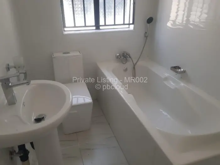 2 Bedroom House to Rent in Southerton, Harare