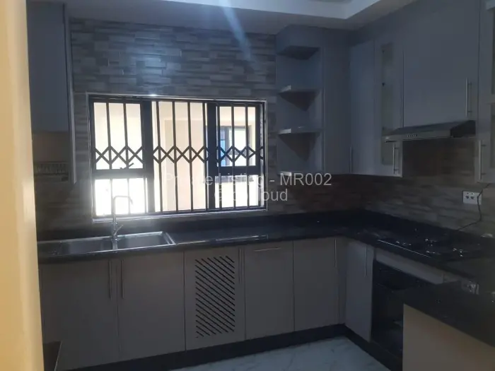 2 Bedroom House to Rent in Southerton, Harare