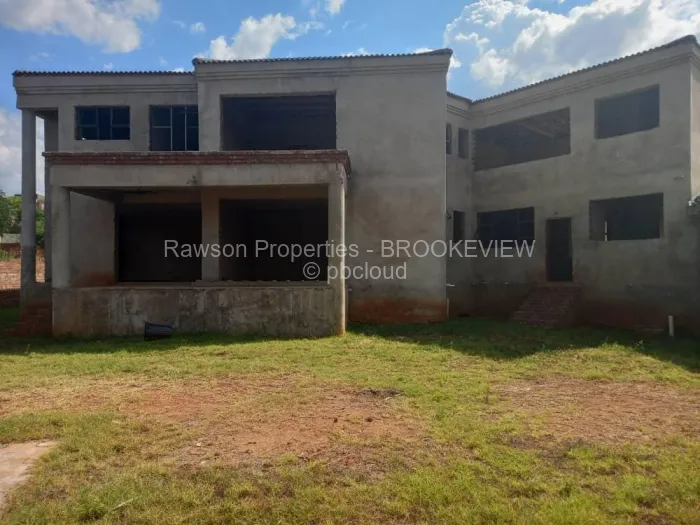 8 Bedroom House for Sale in Brookeview, Harare
