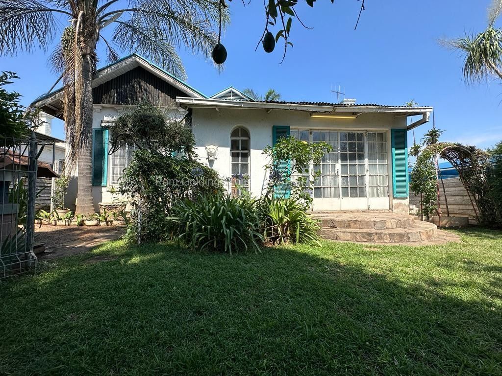 2 Bedroom House for Sale in Bulawayo City Centre, Bulawayo