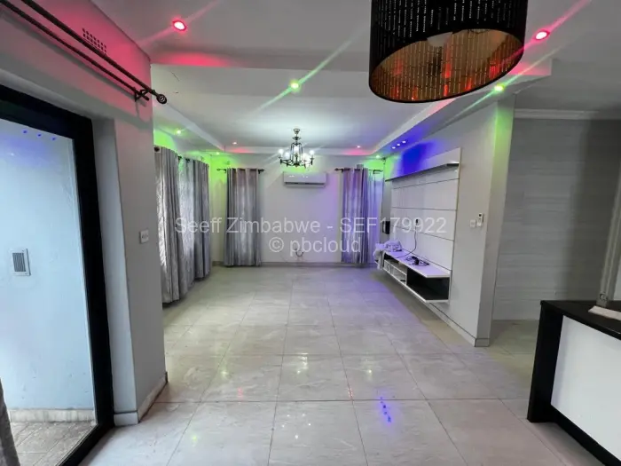 Townhouse/Cluster to Rent in Aspindale Park, Harare