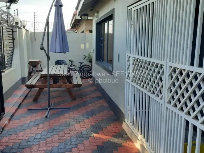 Townhouse/Cluster to Rent in Aspindale Park, Harare