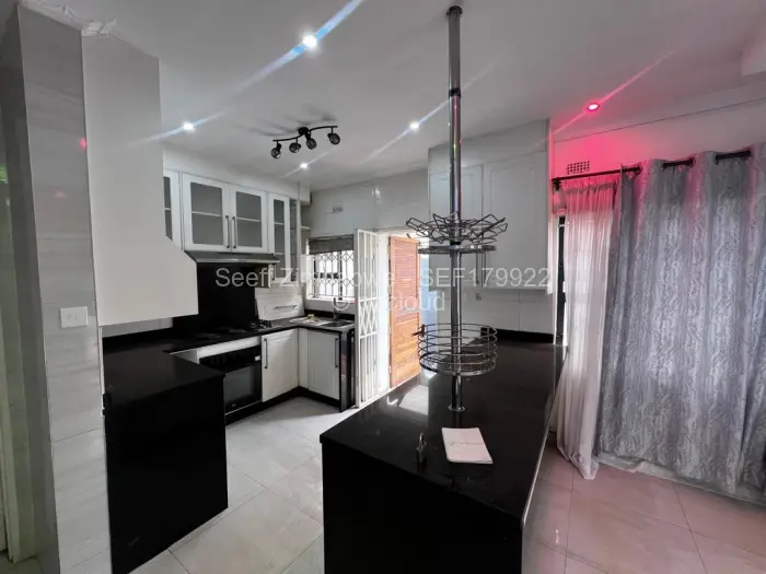 Townhouse/Cluster to Rent in Aspindale Park, Harare