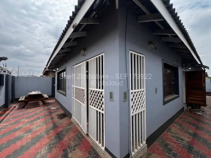 Townhouse/Cluster to Rent in Aspindale Park, Harare