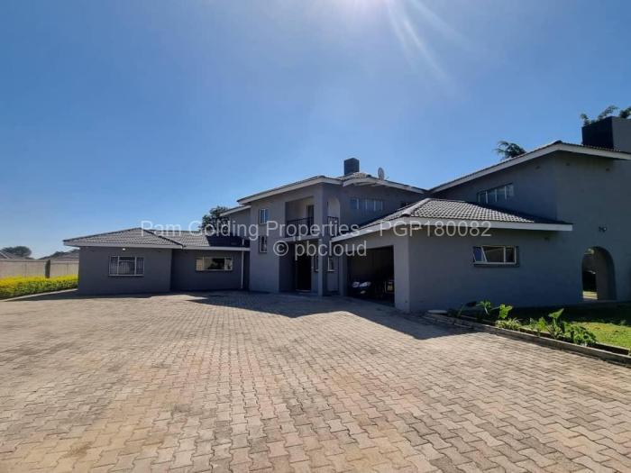 6 Bedroom House for Sale in Ilanda, Bulawayo