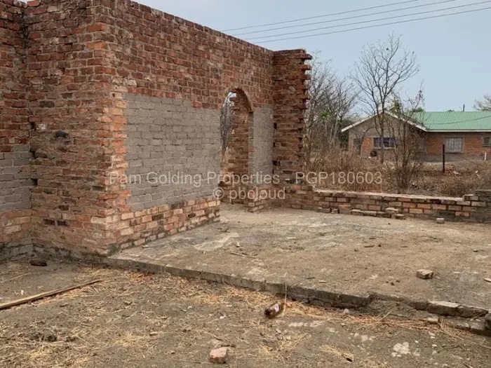 Commercial Stand for Sale in Hwange, Hwange
