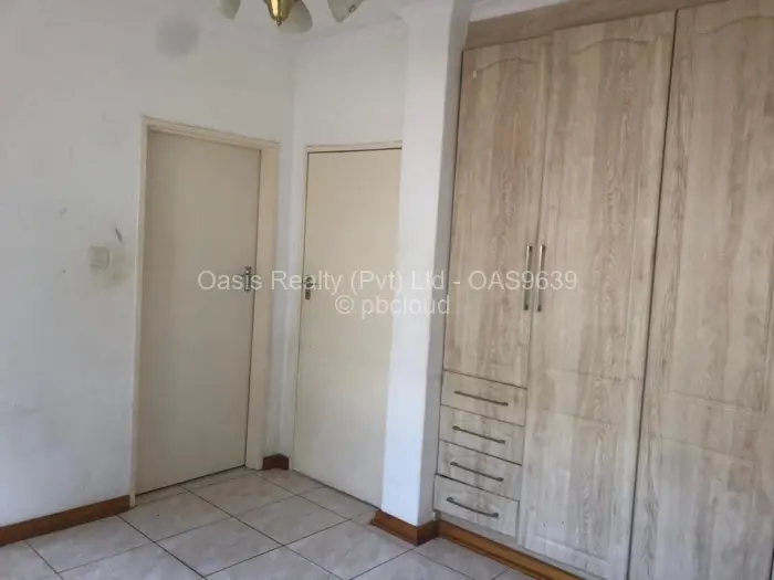 Townhouse/Complex/Cluster for Sale in Greendale, Harare