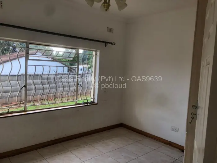 Townhouse/Complex/Cluster for Sale in Greendale, Harare