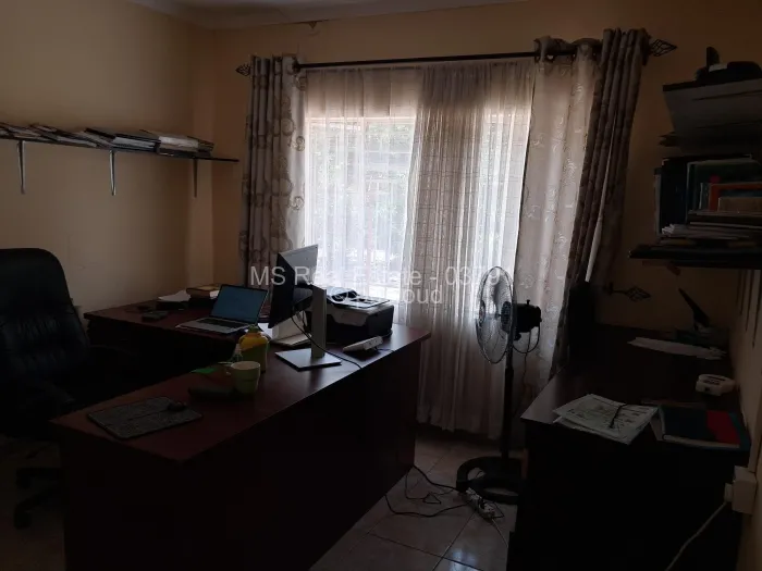 4 Bedroom House for Sale in Windsor Park, Ruwa