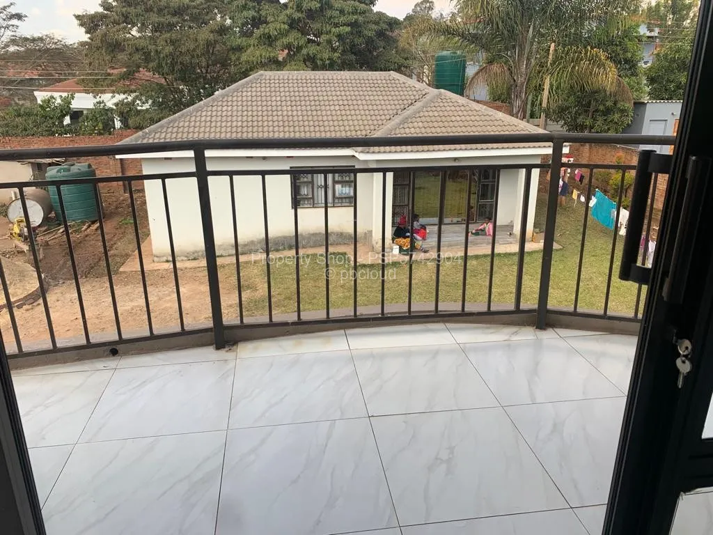 9 Bedroom House for Sale in Gletwin Park, Harare