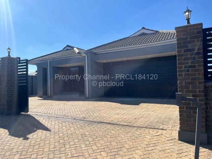 7 Bedroom House to Rent in Westgate, Harare