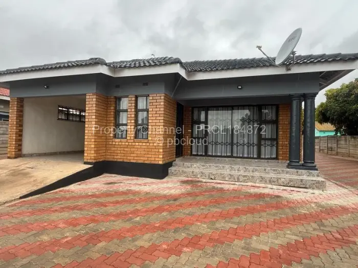 4 Bedroom House to Rent in Marimba Park