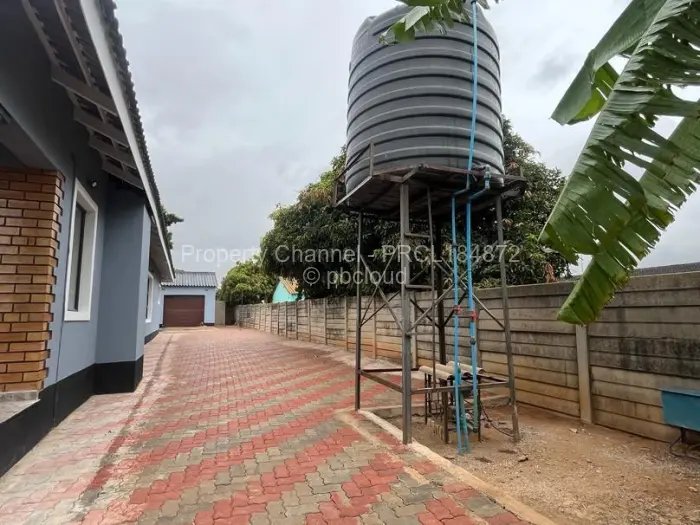 4 Bedroom House to Rent in Marimba Park