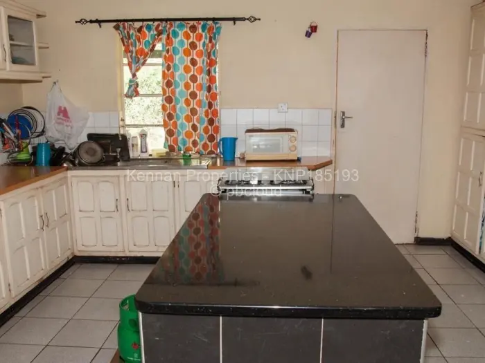 3 Bedroom House for Sale in Penhalonga, Penhalonga