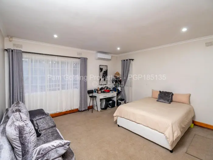 5 Bedroom House for Sale in Marlborough, Harare