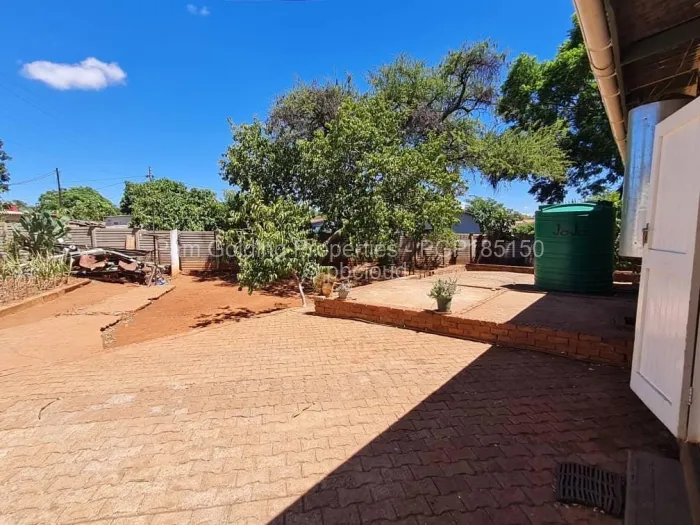 2 Bedroom House for Sale in Barham Green, Bulawayo