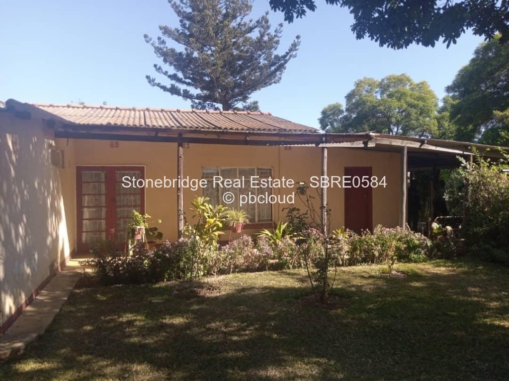 5 Bedroom House for Sale in Montgomery, Bulawayo