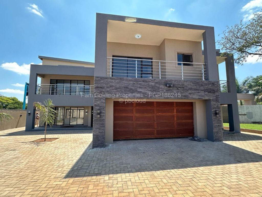 Townhouse/Cluster for Sale in Ascot, Bulawayo