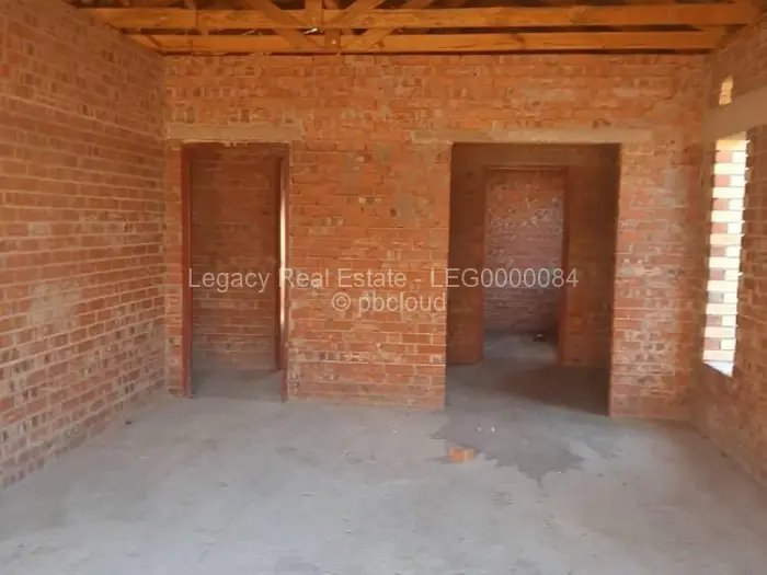 4 Bedroom House for Sale in Mabvazuva Estates, Ruwa
