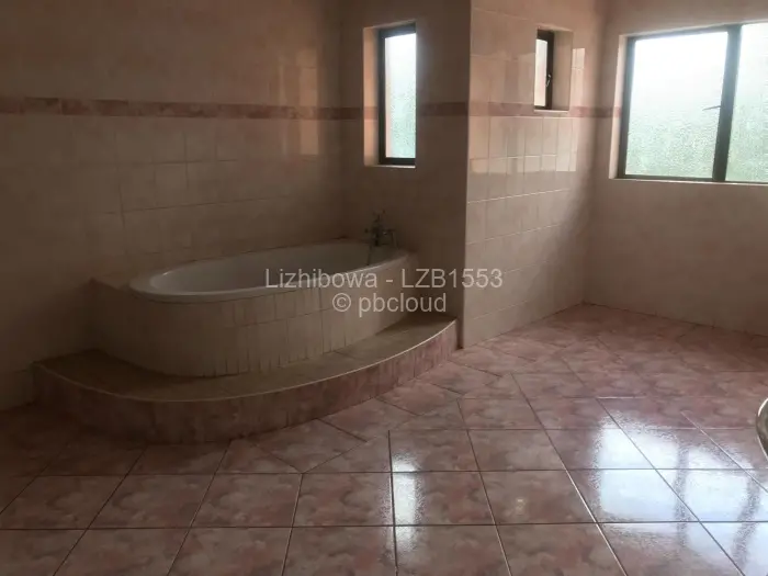 5 Bedroom House to Rent in Hogerty Hill