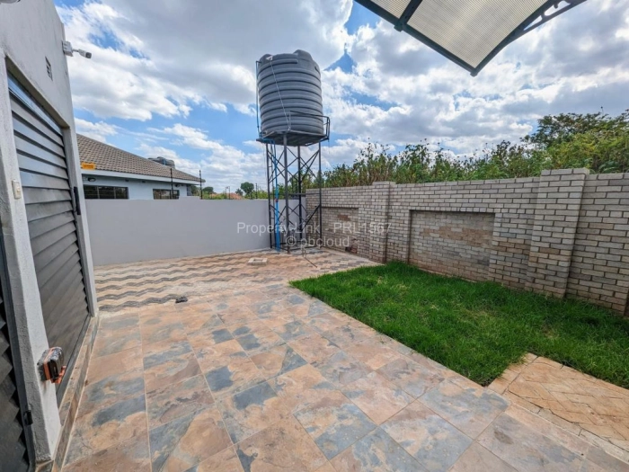 Townhouse/Cluster to Rent in Westgate, Harare