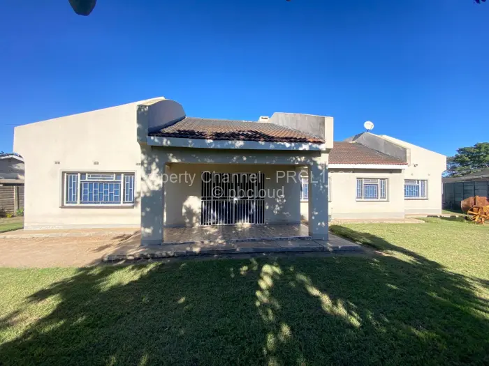 Warehouse/Industrial to Rent in Bluff Hill, Harare