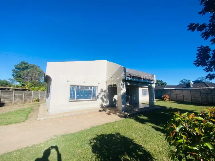 Warehouse/Industrial to Rent in Bluff Hill, Harare