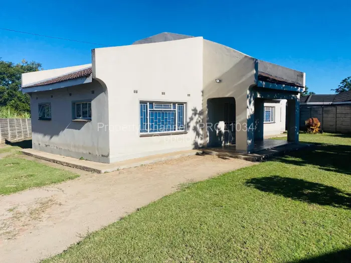 Warehouse/Industrial to Rent in Bluff Hill, Harare