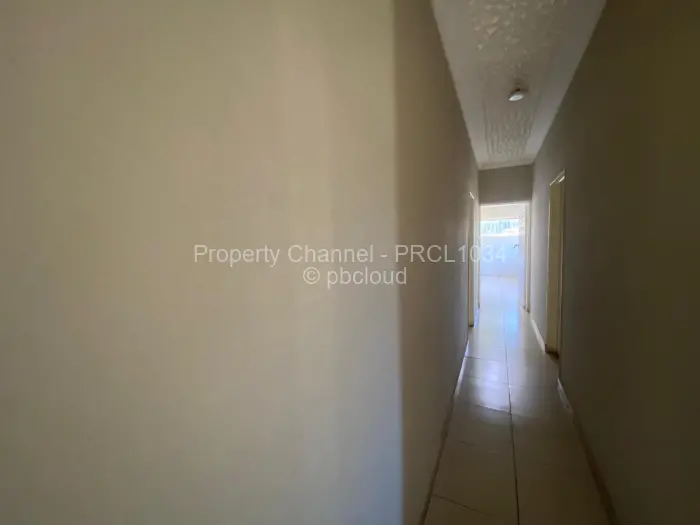 Warehouse/Industrial to Rent in Bluff Hill, Harare