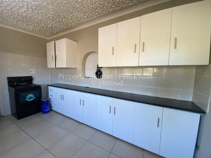 Warehouse/Industrial to Rent in Bluff Hill, Harare