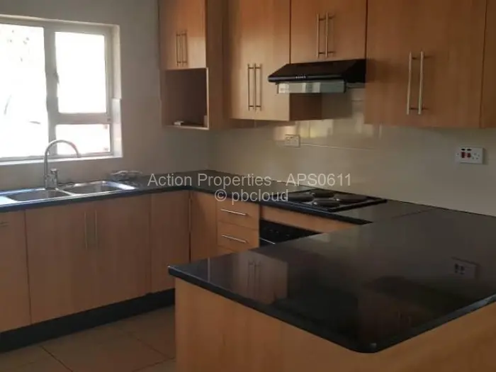 Townhouse/Complex/Cluster to Rent in Greendale