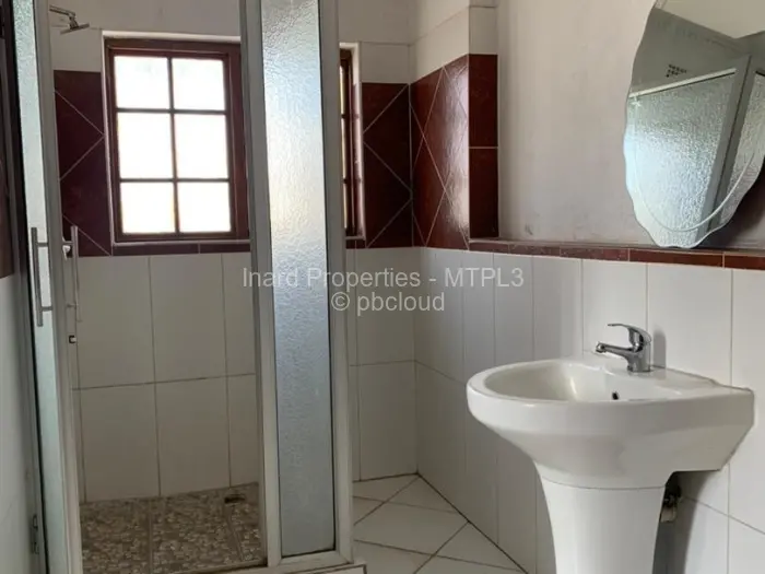 Townhouse/Complex/Cluster to Rent in Emerald Hill