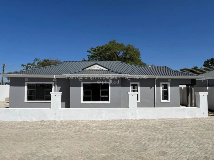 Townhouse/Complex/Cluster for Sale in Greencroft, Harare