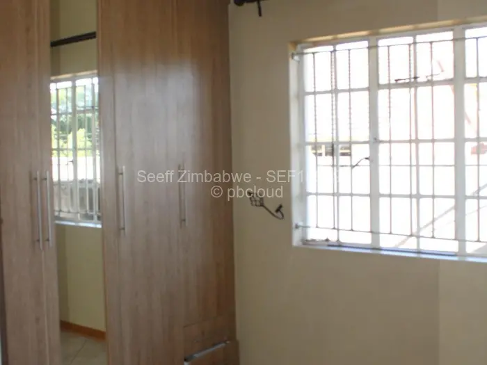 Townhouse/Cluster to Rent in Newlands