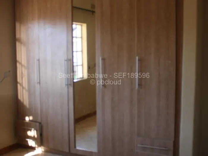 Townhouse/Cluster to Rent in Newlands