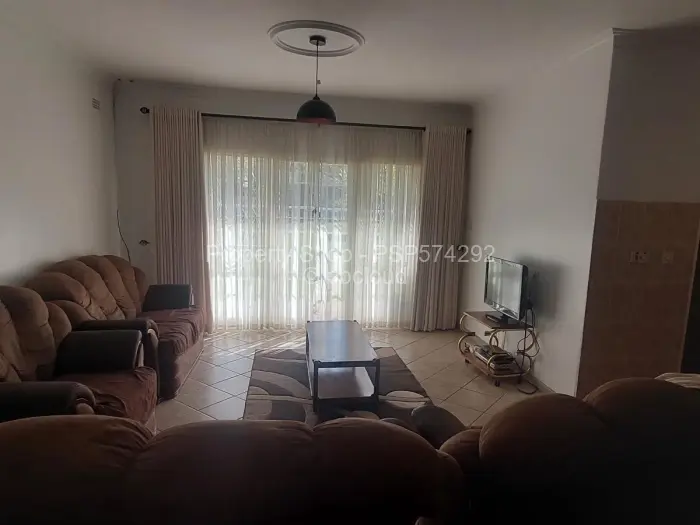 9 Bedroom House to Rent in Greendale