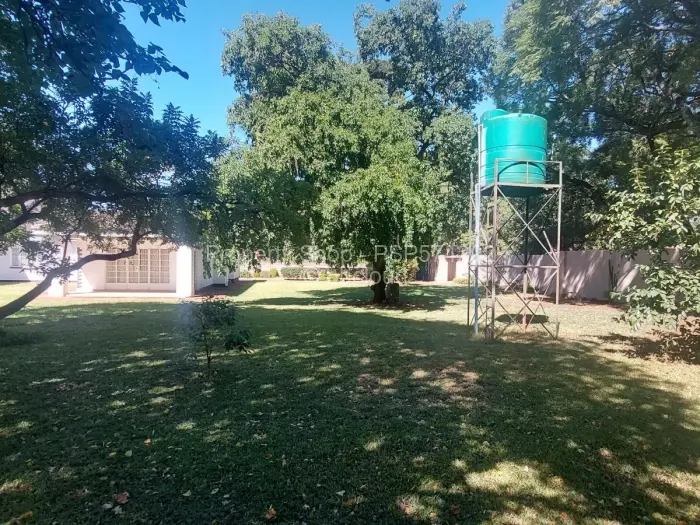 9 Bedroom House to Rent in Greendale